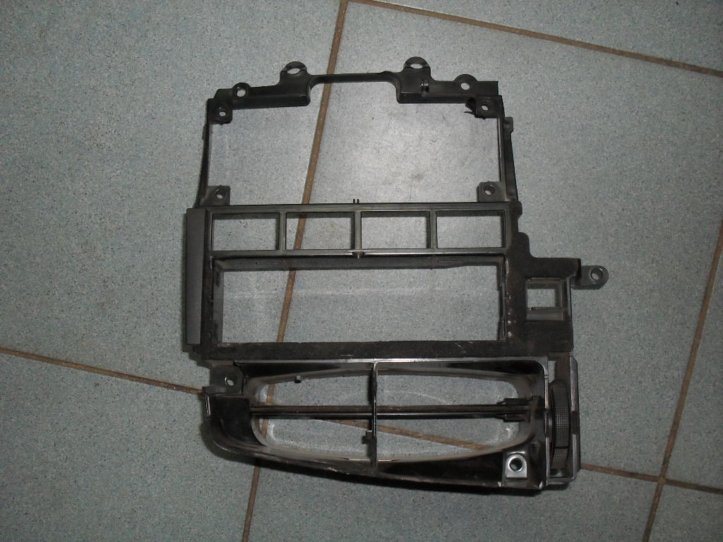 VW Passat [B4] (1994 - 1996) Консоль (3A1819736  3A1819728 на переключатель отопителя)