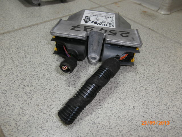 Opel Astra H (2004 - 2010) Блок управления AIRBAG (13188857  327963935  GW)