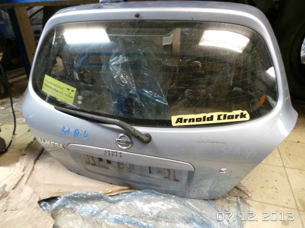 Nissan Almera N16 (2000 - 2006) Дверь багажника со стеклом (ХЭТЧБЕК)