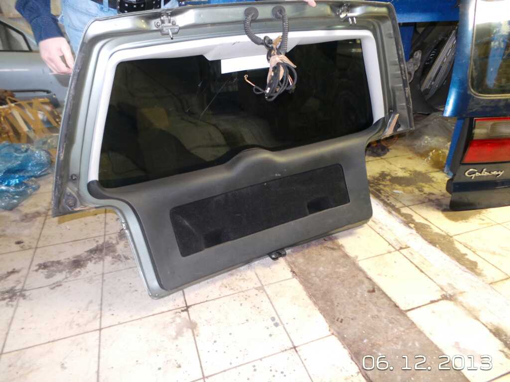VW Passat [B5] (2000 - 2005) Петля двери багажника (УНИВЕРСАЛ)